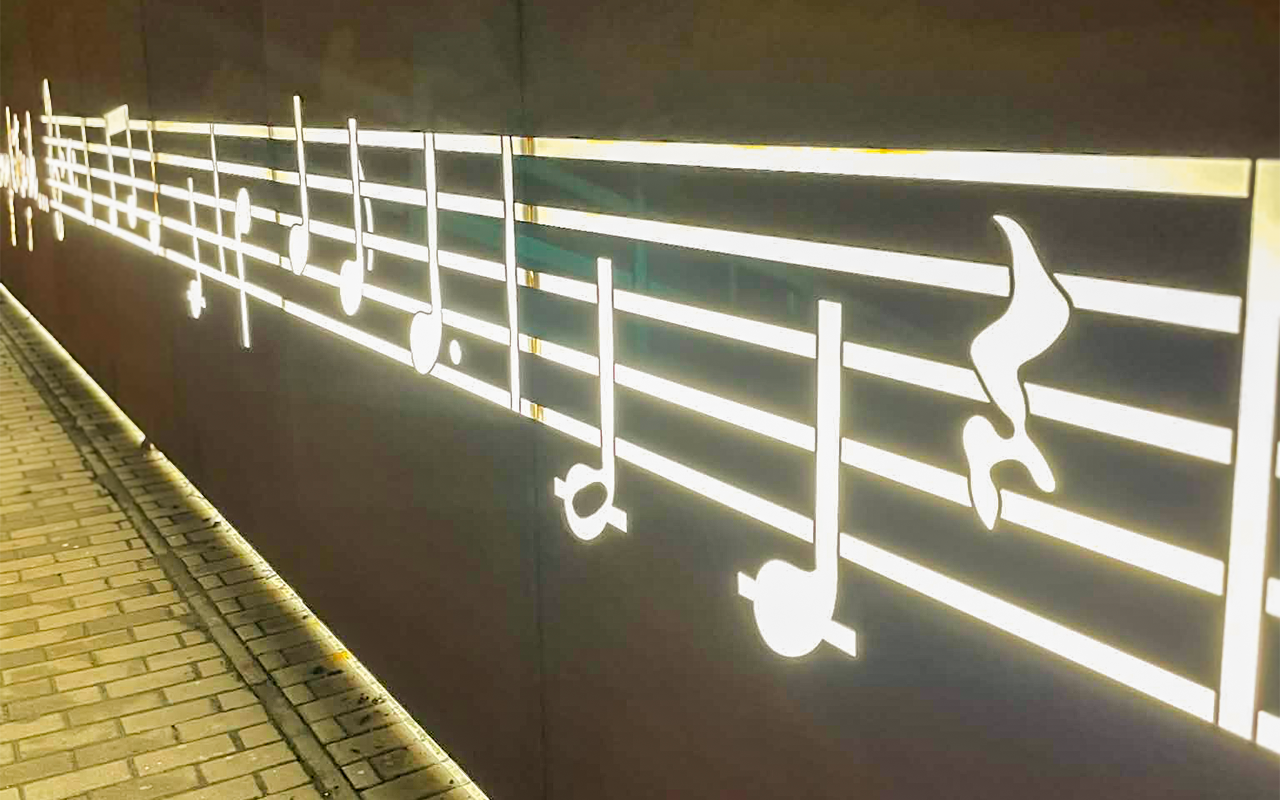 Corten acél világító tábla