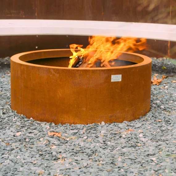 Corten acél tűzrakó kertbe