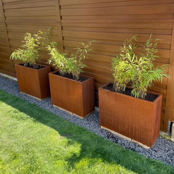 Corten acél téglatest alakú virágláda